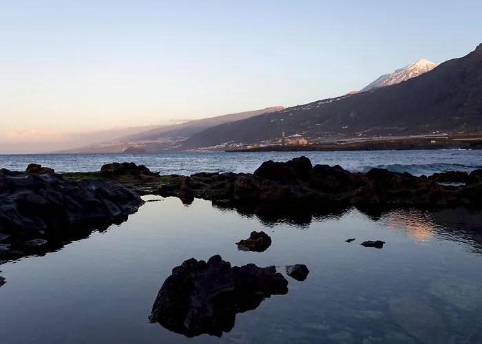 Tenohomes Elegant Hideaway In Nature Los Silos