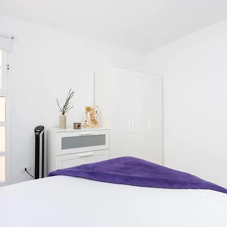 Tenohomes Elegant Hideaway In Nature 로스실로스